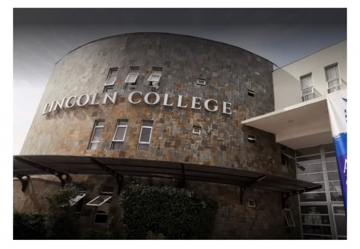 LINCOLN COLLEGE