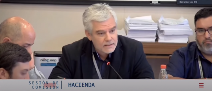 ORGANIZACIONES DE TRABAJADORES EXPONEN POR REAJUSTE DEL SECTOR PÚBLICO – YouTube – Google Chrome 13-12-2022 11_09_30