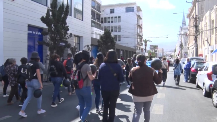Docentes se pliegan al paro nacional y exigen al Gobierno que cumpla con su programa_Moment